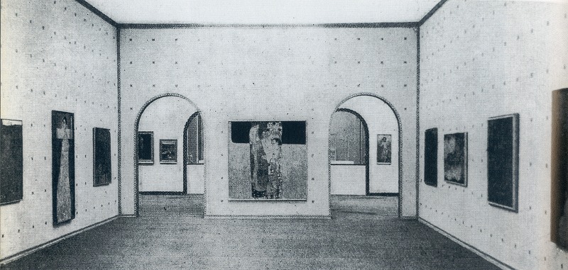 1908年『美術展』、クリムト展示室の会場写真