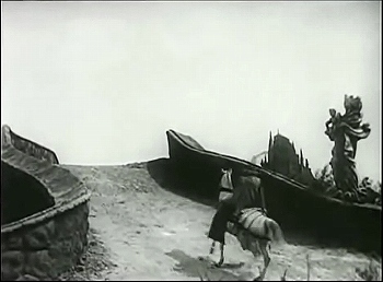 『巨人ゴーレム』 1920、約34分：門の向かいの橋