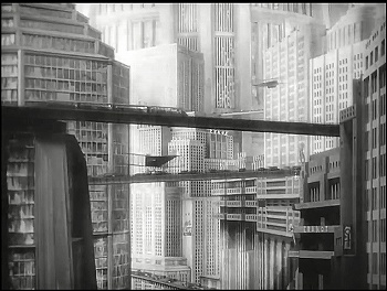 『メトロポリス』 1927、約16分：ビル街と高架道路