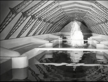 『メトロポリス』 1927、約1時間53分：貯水池(?)