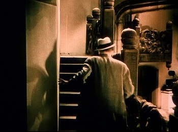 『ドクターX』  1932、約36分：別荘、実験室、中3階回廊