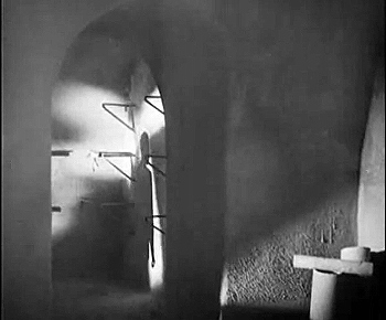 『吸血鬼』 1932、約12分：第1の館、廊下