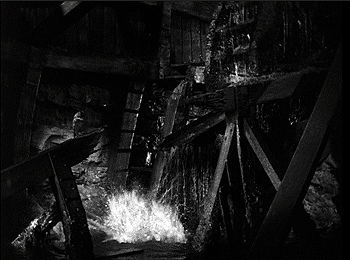 『フランケンシュタインの花嫁』 1935、約8分：焼け落ちた風車小屋の地下