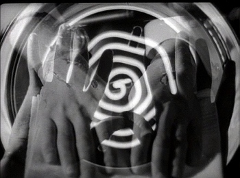 『狂恋：魔人ゴーゴル博士』 1935、約32分：幻(2)