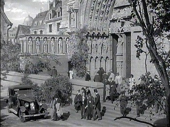 『透明光線』 1936、約54分：パリの教会