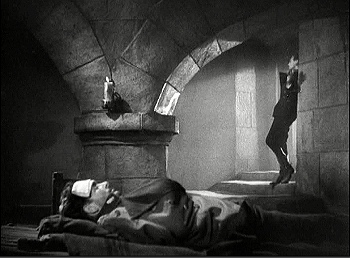 『ゼンダ城の虜』 1937、約1時間14分：地下牢