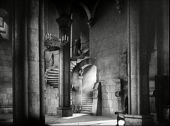 『ゼンダ城の虜』 1937、約1時間22分：階段