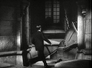 『ゼンダ城の虜』 1937、約1時間25分：城門の開閉装置