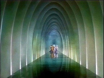 『オズの魔法使』 1939　約1時間8分：オズの間への廊下