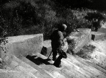 『ミイラの復活』 1940、約58分：神殿への階段、上から