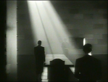 『市民ケーン』 1941、約18分：図書館の閲覧室