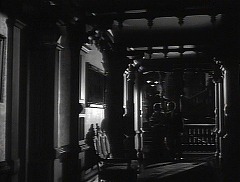 『偉大なるアンバーソン家の人々』 1942　約21分：二階(?)廊下