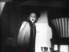 『キャット・ピープル』 1942　約1時間4分：夜の事務室＋椅子の影