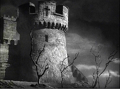 『フランケンシュタインの幽霊』 1942　約5分：城の外観、爆破される部分