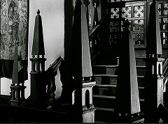 『不死の怪物』 1942　約1分：階段附近