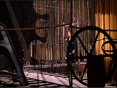 『オペラの怪人』 1943　約59分：舞台上部（フライ・タワー）