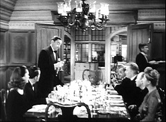 『そして誰もいなくなった』 1945　約10分：食堂
