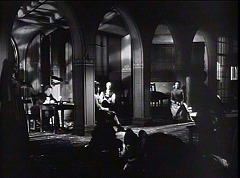 『恐怖の精神病院』 1946　約52分：病棟の広間、アーケード