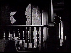『呪われた城』 1946　約52分：塔への階段