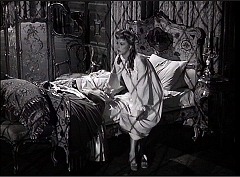 『五本指の野獣』 1946　約40分：ジュリーの部屋、斜め格子の影