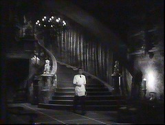 『凸凹フランケンシュタインの巻』 1948　約33分：一階奥の湾曲階段