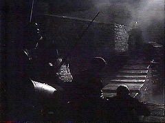 『ハムレット』 1948　約33分：露台と上への階段＋亡霊