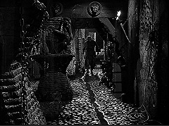 『奇妙な扉』 1952　約34分：地下の廊下