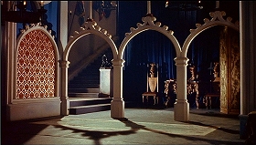 『吸血鬼ドラキュラ』 1958　約3分：玄関広間