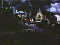 『バスカヴィル家の犬』 1959　約1分：館の外観、夜