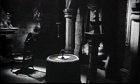 『血ぬられた墓標』 1960　約33分：ヴァイダ公の部屋