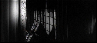 『回転』 1961　約1時間11分：二階廊下、窓格子の影