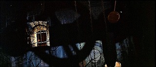 『恐怖の振子』 1961　約1時間13分：振子の影＋格子のはまった窓