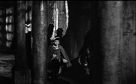 『恐怖のロンドン塔』 1962　約49分：列柱の廊下