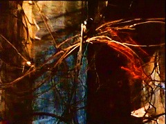 『ブラック・サバス　恐怖！三つの顔』 1963　約1時間0分：第2話「ヴルダラーク」　修道院址　通路＋紅色の枝