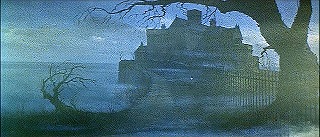 『怪談呪いの霊魂』 1963　約19分：城の外観＋霧