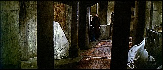 『怪談呪いの霊魂』 1963　約23分：二階廊下