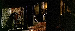 『怪談呪いの霊魂』 1963　約49分：二階廊下