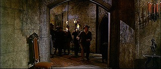 『怪談呪いの霊魂』 1963　約1時間23分：玄関への廊下