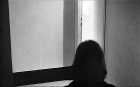 『知りすぎた少女』 1963　約46分：突きあたり　灯りが消える直前