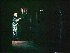 『古城の亡霊』 1963　約0分：吊し格子戸からの通路と隠し扉