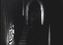 『女ヴァンパイア カーミラ』 1964　約1時間3分：階段