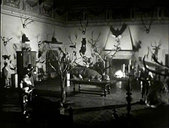 『生きた屍の城』 1964　約21分：広間