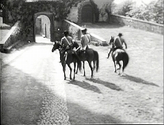 『生きた屍の城』 1964　約57分：城の入口附近