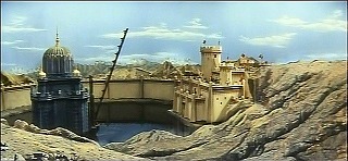『奇巌城の冒険』 1966　約48分：双子城、丘の上から