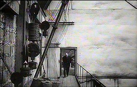 『審判』 1962　約1時間11分：吹抜と歩廊