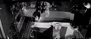 『悪徳の栄え』 1963　約1時間17分：ベルリンのアジト　鏡貼りの天井