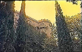『惨殺の古城』 1965　約6分：城、外観、部分、下から