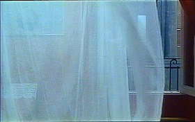 『魂のジュリエッタ』 1965　約44分：ビシュマが滞在する建物の一部屋