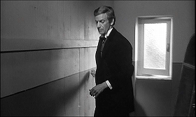 『亡霊の復讐』 1965　約1時間8分：ドクターの部屋の浴室の裏にある小部屋