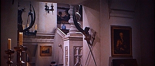 『凶人ドラキュラ』 1966　約53分：二階から三階への階段